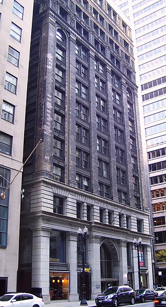 File:New York Life Building 37-43 South Lasalle Street from north.jpg