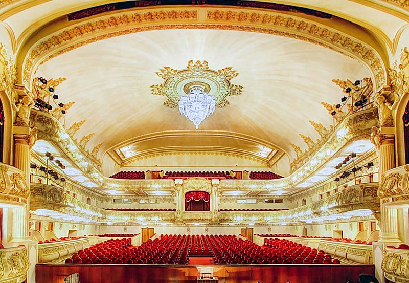 File:Opera ballet theatre Baku main hall interior.jpg