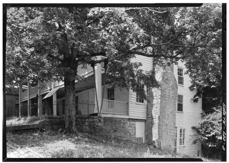 File:PERSPECTIVE VIEW OF EAST (FRONT) AND NORTH SIDE - Dover Hotel, Petty Street, Dover, Stewart County, TN HABS TENN,81-DOVR,1-2.tif