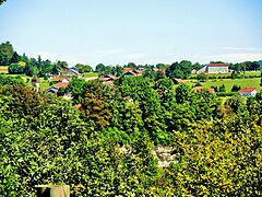 Panorama sur le village depuis le belvédère du miroir.