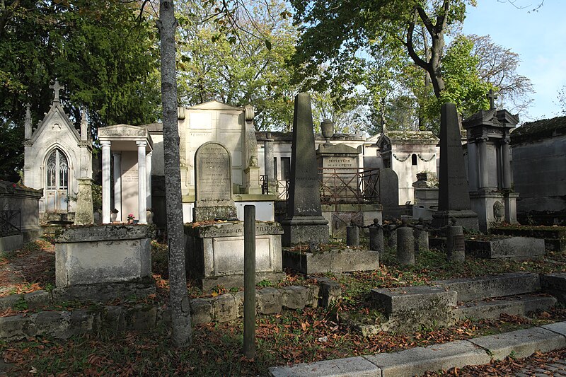 File:Paris 20e Cimetière Père-Lachaise 307.jpg