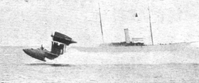 Foto der Blackburn Pellet beim Start kurz vor ihrem Absturz am 27. September 1923 (River Medina, Isle of Wight, England).