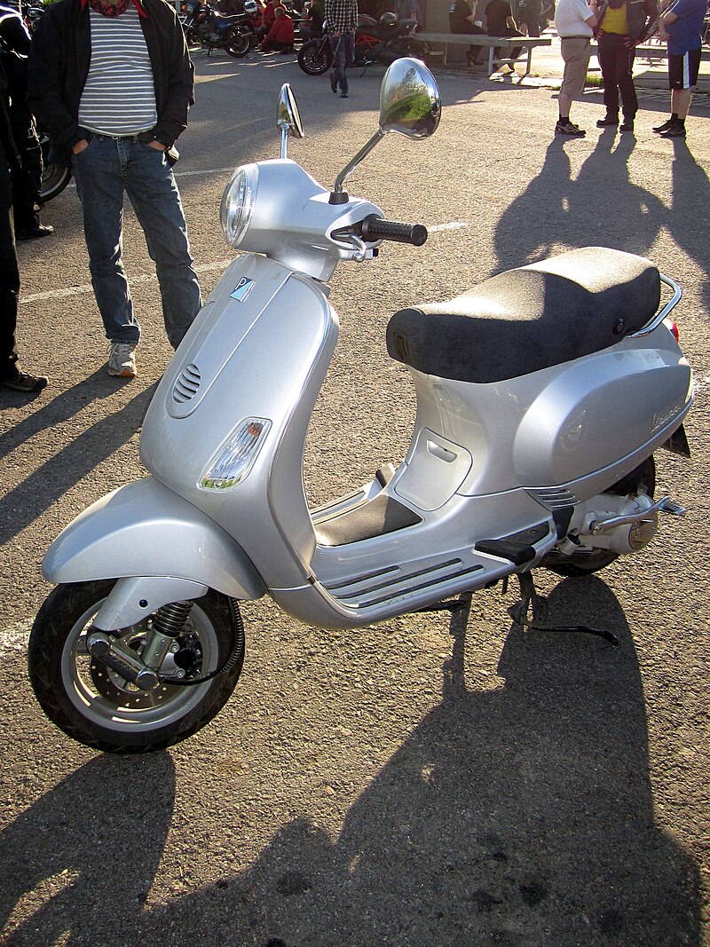 Vespa LX 125. Vespa LX. Скутер lx