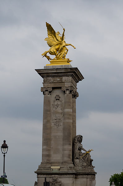 File:Pillar of Pont Alexandre-III, Paris 15 June 2015.jpg