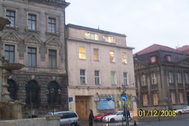 File:Plac Orła Białego w Szczecinie róg Łaziebna.jpg