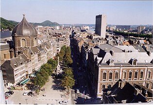 集市廣場（法語：Place du Marché (Liège)）上的列日柱碑