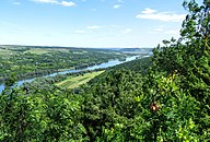 Paysage moldave avec le fleuve Nistru ou Dniestr