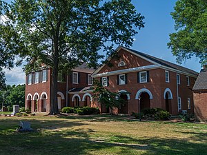 Saluda-Courthouse.jpg