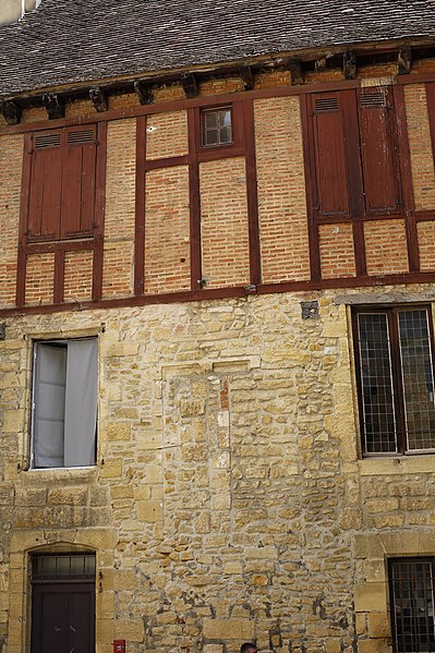 File:Sarlat-la-Canéda - Maison de La Boétie 130729-05.JPG