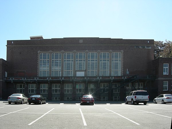 North facade with Library windows in 2007