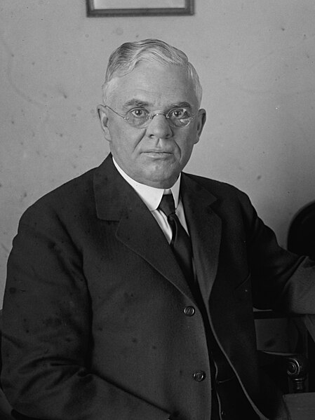 File:Senator-elect Chas. S. Deneen of Ill. at his desk, 2-3-25 LCCN2016839253 (1).jpg