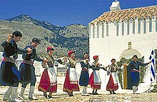 Cretan dancers of traditional folk music Sfakia-dance.jpg