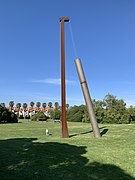 Escultura "Sem título" de Herminio Álvarez.