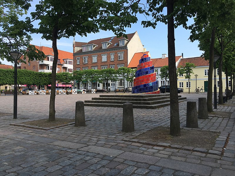 File:Sortebrødre torv, Odense.jpg
