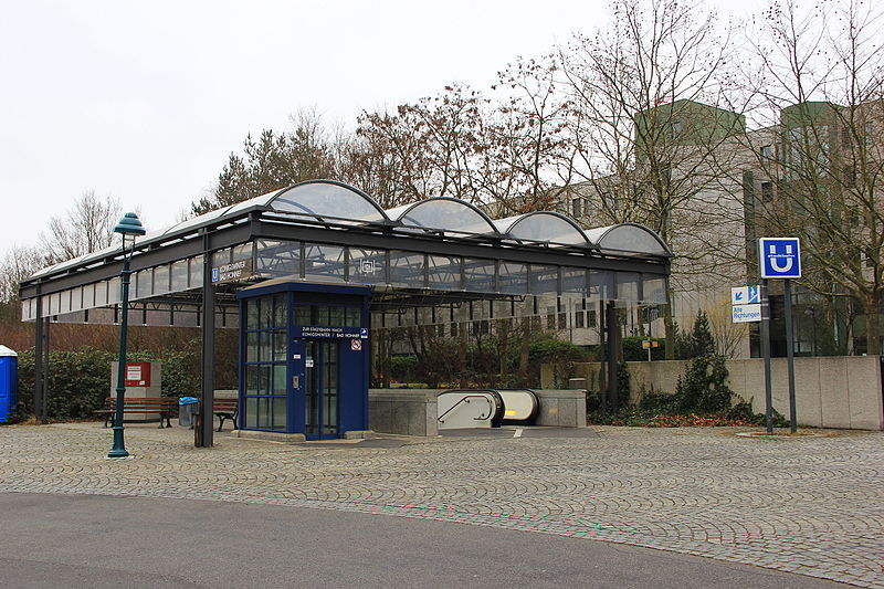 File:Stadtbahnhaltestelle-robert-schuman-platz-2016-10.jpg