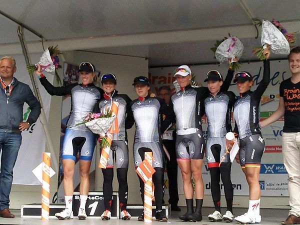 The team won the team time trial in the Brainwash Ladies Tour. From left to right: Van Dijk, Stevens, Teutenberg, Becker, Neben et Worrack