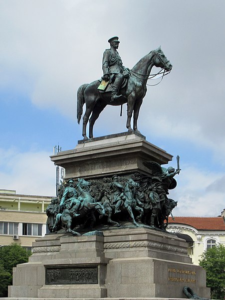 File:Statue of Alexander II (48848368447).jpg