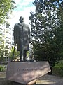 Statuo de Paasikivi en parko