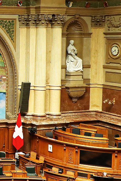 File:Stauffacherin - Denkmal im Bundeshaus Bern (cropped).jpg