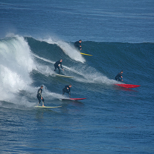 File:Surfing 41 2007.jpg