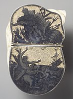 Rokoková stolní tabatěrka se skořepinovým tělem.  Pravděpodobně Veliky Ustyug, c.  1745–50