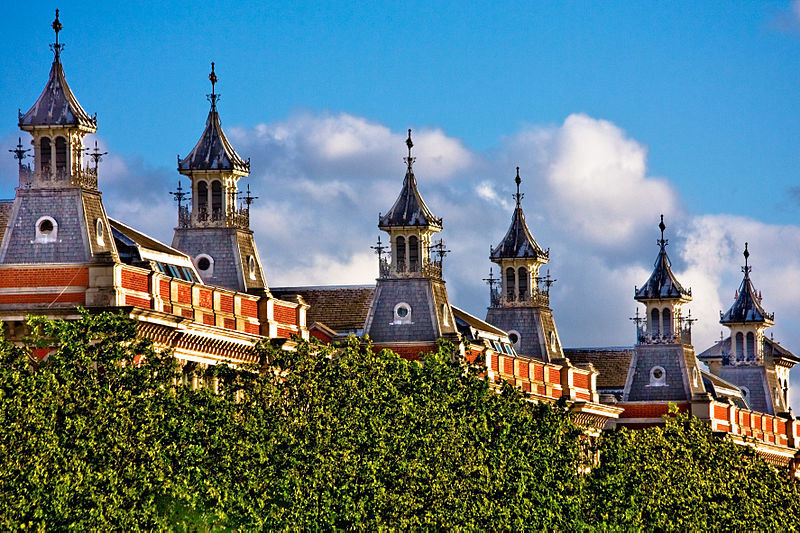 File:The Six Towers Of St Thomas's.jpg