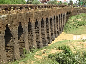 Spean Praptos, pont en encorbellement Siem Reap, XIIe siècle (Jayavarman VII)