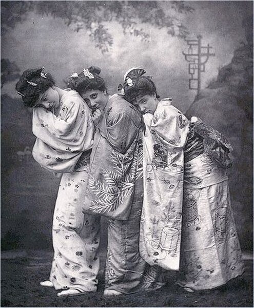 Grey, Braham and Bond in The Mikado