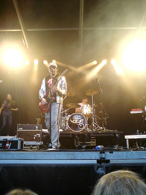 Bomhof live op Werfpop in het Leidse Hout te Leiden op 12 juli 2009.
