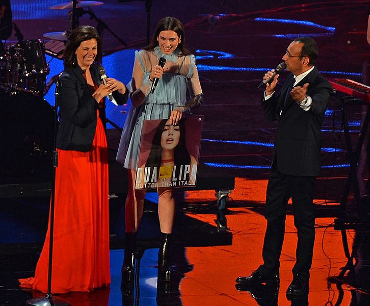 File:Vanessa Incontrada, Dua Lipa & Carlo Conti @ Wind Music Awards 2016.jpg