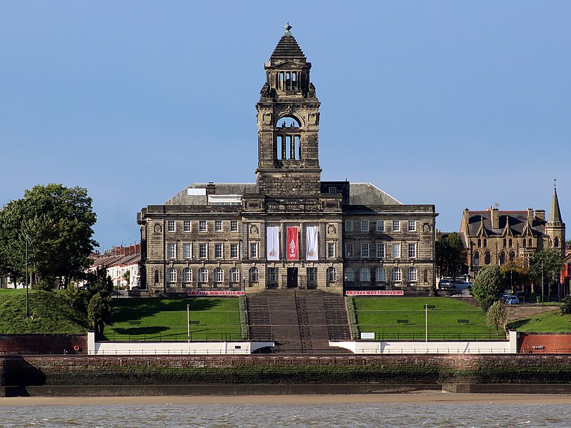 File:Wallasey Town Hall 2017-1.jpg