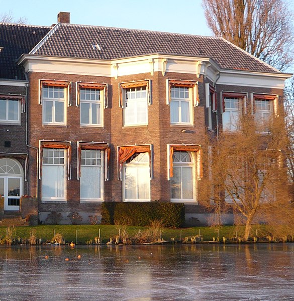 File:Willem willink huis - spaarne.JPG