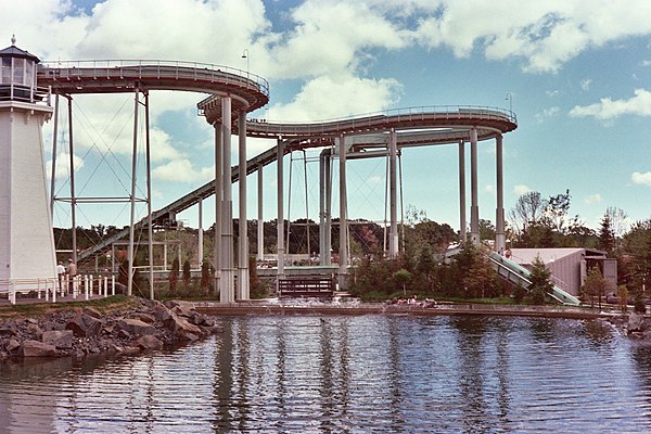 Yankee Harbor was one of the five original American-themed areas, based on a New England port.