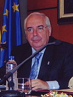 (Alvarez Areces) Fernández de la Vega firma un convio de colaboración con la Fundación Príncipe de Asturias. Hovuz Monkloa. 28 de may de 2005 (qisqartirilgan) .jpeg