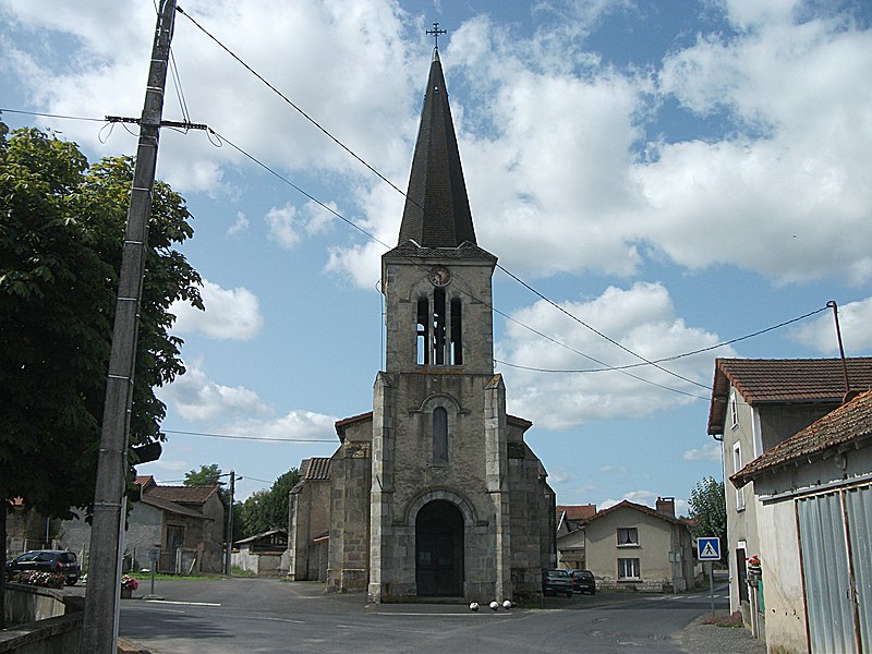 File:Église de Charnat (H) 2017-08-19.JPG