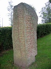 The Kalvesten Runestone, Sweden Og 8, Vastra Steninge.jpg