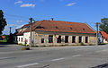 Čeština: Bývalá restaurace u hlavní silnice v Člunku English: Old restaurant in Člunek, Czech Republic.