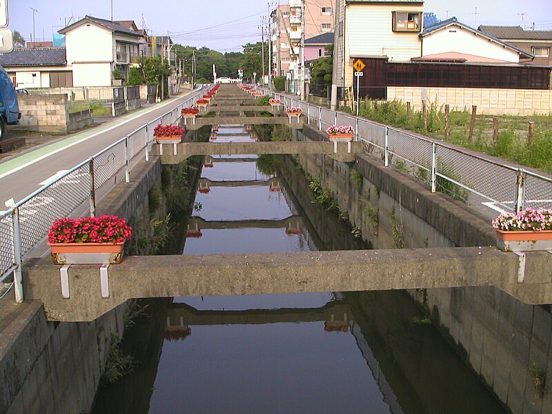 File:鶴生田川.JPG