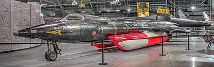 X 15. North American x-15 с топливными баками.