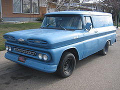 Camionnette tôlée C-10 Apache - 1961