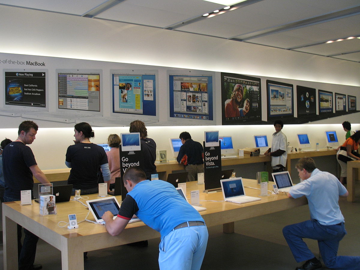 File 20070509 Apple Store Jpg Wikimedia Commons