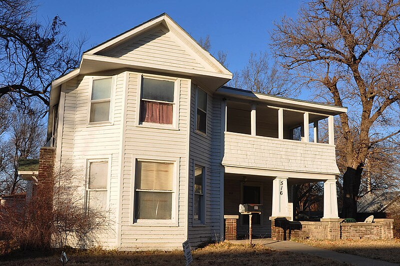 File:516 Pierre St Manhattan KS.jpg