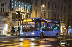 916-os busz az Astoriánál