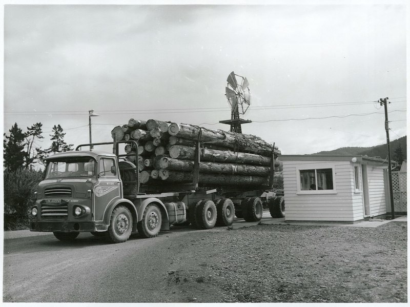 File:A timber truck being weighed at the weighing station at Golden Downs (32196530694).jpg