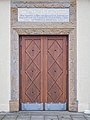 Adelsdorf Kirche Tür 2180399.jpg