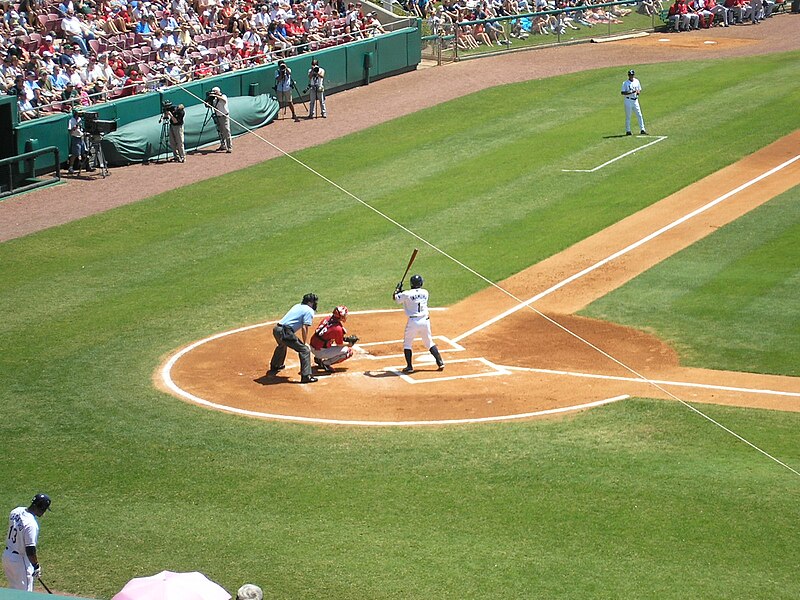 File:Akinori Iwamura at bat.JPG