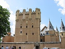 Pocta věž Alcazar of Segovia, ve Španělsku.