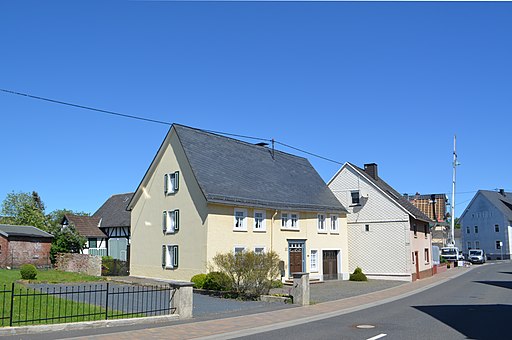 Altstadt (Hachenburg), Rheinstraße 32 (1)