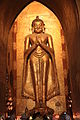 English: Buddha statue in the Ananda Temple in en:Bagan, en:Myanmar