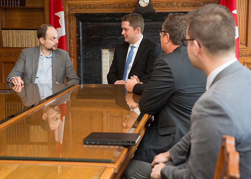 File:Andrew Scheer and Vladimir Kara-Murza.jpg